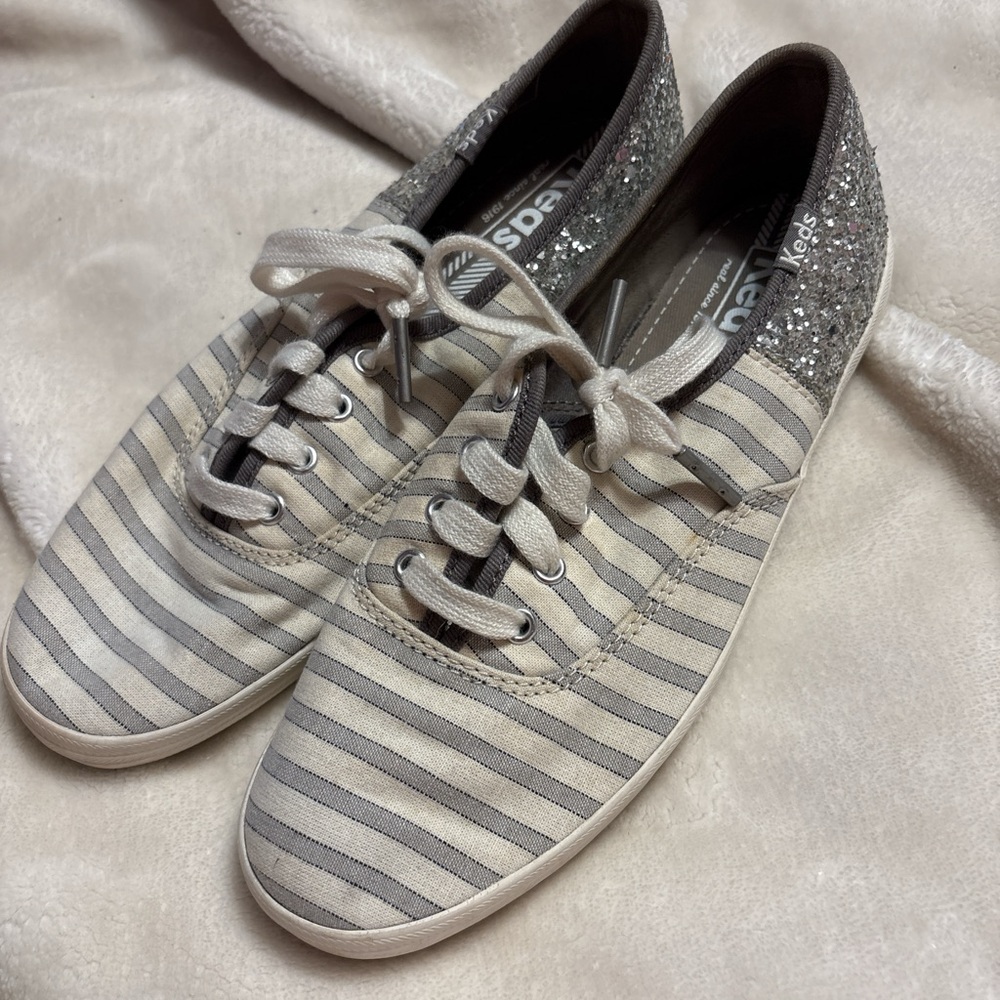 Keds Silver and Gray Striped Sneakers